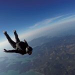 wild-christmas-miracle:-watch-a-bona-fide-miracle-in-real-time-as-skydiver-gets-caught-on-plane,-plummets,-then-manages-to-cheat-death