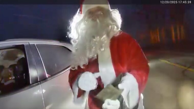 santa-with-ccw-gets-pulled-over,-tells-ohio-deputy-‘you-got-to-protect-yourself’-during-festive-traffic-stop