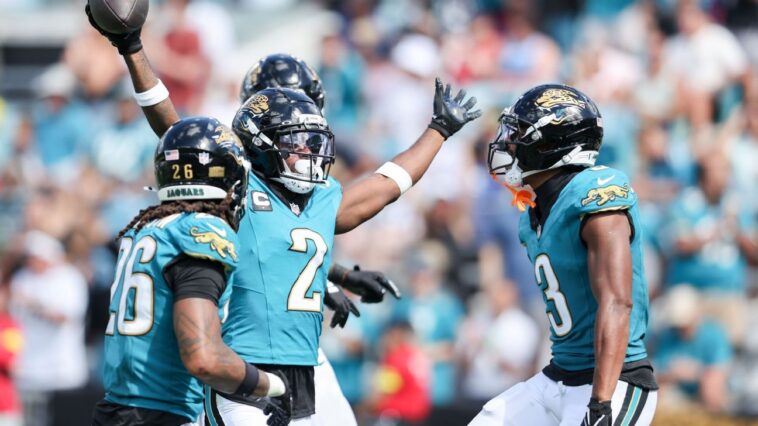 jaguars-cb-lewis-out-for-season-with-foot-injury