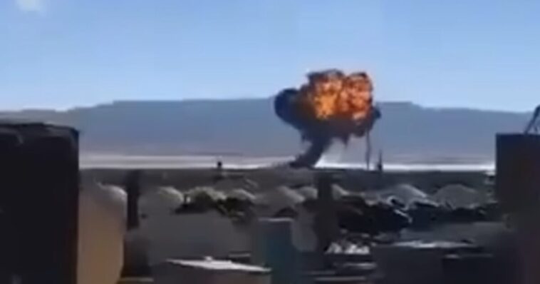 breaking:-us-air-force-thunderbirds-f-16-jet-crashes-during-training-mission-in-california-(video)