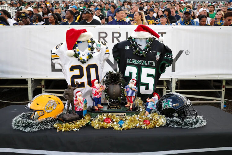 hawaii-bowl-ends-in-last-minute-score,-fight-as-hawaii-pulls-off-comeback-over-cal