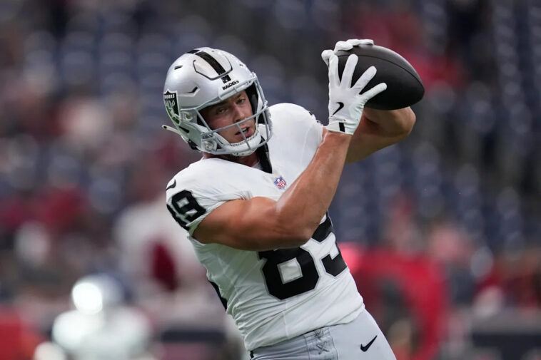 2025-fantasy-football-rankings:-justin-boone’s-top-tight-ends-for-week-17