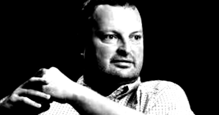 czech-magnate-living-in-ringo-starr’s-mansion-allegedly-built-e20-billion-fortune-looting-american-pension-funds,-and-using-his-own-mother-as-a-shell-company-owner