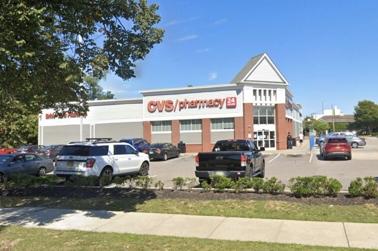 violent-killer-still-loose-after-deadly-christmas-day-stabbing-of-long-island-cvs-employee