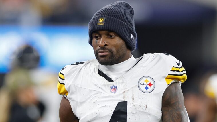 lions-fan-involved-in-altercation-with-steelers-star-denies-using-racial-slurs