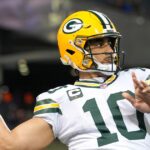 $220-million-green-bay-packers-star-sparks-controversy-after-christmas-gifting-revelation