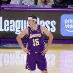 lakers’-austin-reaves-out-at-least-4-weeks-with-calf-strain