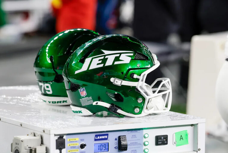 jets-reverse-course-on-disqualifying-fan-from-$100k-kick-contest-after-social-media-backlash