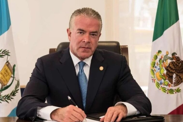 miss-universe-co-owner-raul-rocha-cantu-faces-arrest-warrant-for-alleged-role-in-fuel-theft,-arms-trafficking,-and-drug-operations:-report