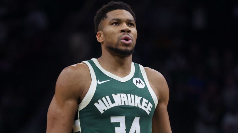 sources:-giannis-expected-to-return-against-bulls