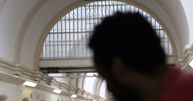 foreign-criminals-freed-without-being-deported-hits-record-high-in-britain