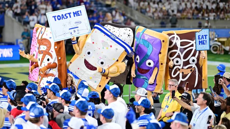pop-tarts-pastry-bails-on-celebration-and-4-other-wild-moments-from-bowl-game