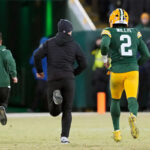packers-qb-malik-willis-leaves-loss-to-ravens-early-after-re-injuring-shoulder-on-a-throw