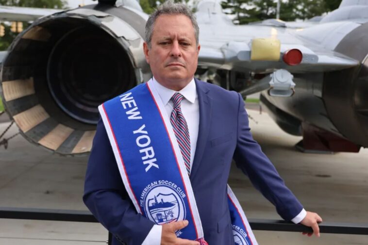 american-soccer-club-enters-into-partnership-with-new-york-cosmos