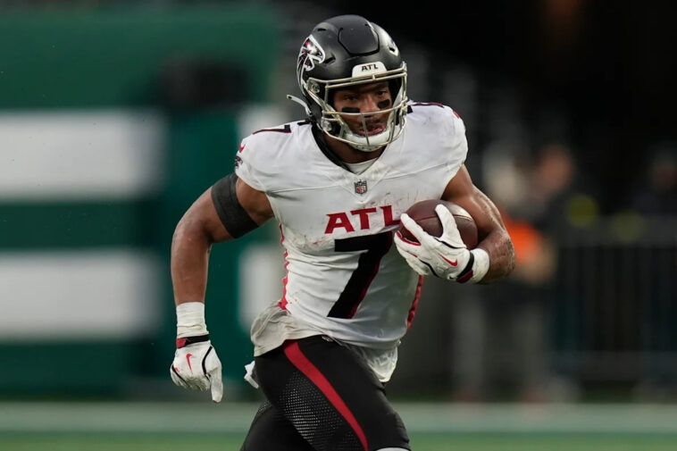 2025-fantasy-football-rankings:-top-running-backs-for-week-14-from-justin-boone