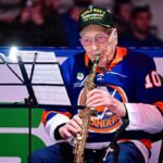 104-year-old-wwii-veteran-brings-house-down-with-national-anthem