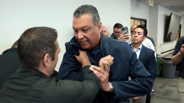 year-of-ice-rage:-top-5-democrat-meltdowns-as-trump-revives-hard-line-deportation-agenda