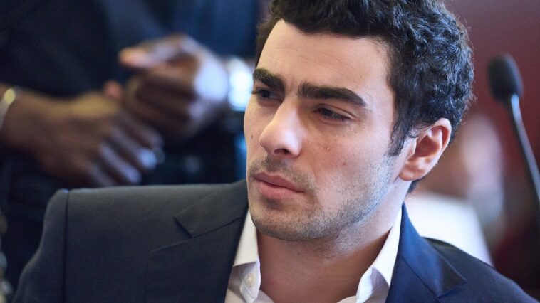 police-sergeant-denies-hearing-luigi-mangione-mother’s-alleged-damning-statement-about-ceo-killing