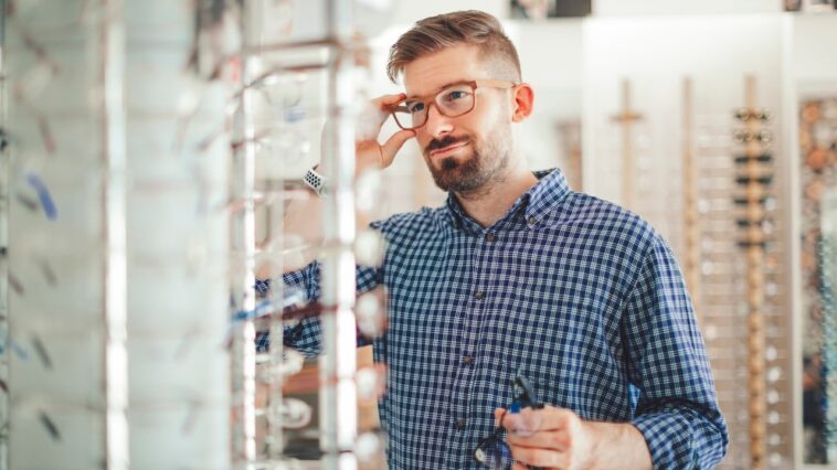 glassesusa-year-end-deals:-up-to-50%-off-versace,-tory-burch-and-more-designer-frames