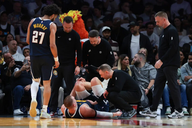 nuggets-star-nikola-jokic-leaves-game-vs.-heat-early-after-knee-injury