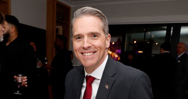 watch:-scott-jennings-refuses-to-let-cnn-panel-twist-minnesota’s-somali-fraud-scandal