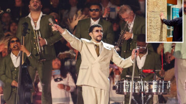 mexican-museum-calls-out-bad-bunny-for-posting-photo-touching-historical-artifact