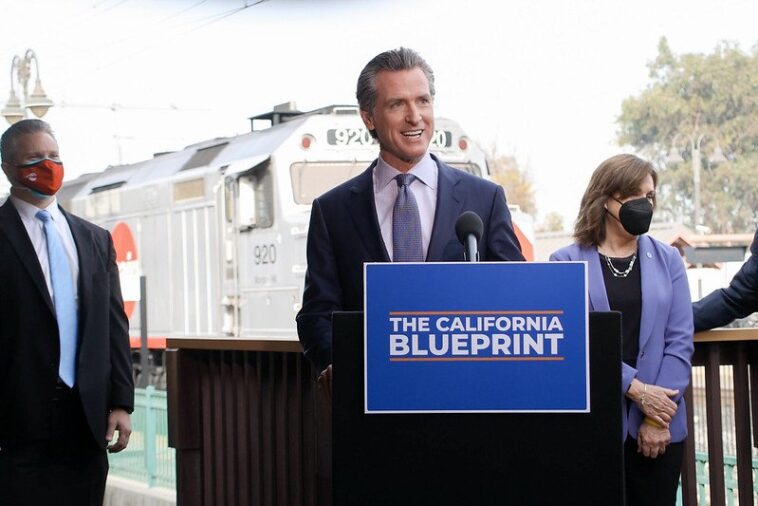 insanity:-newsom’s-california-delays-revoking-17,000-commercial-driver’s-licenses-until-march-following-“dangerous-foreign-drivers”-legal-challenge