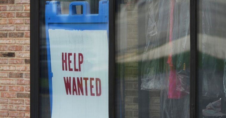 new-unemployment-claims-unexpectedly-plunge-as-layoffs-stay-low