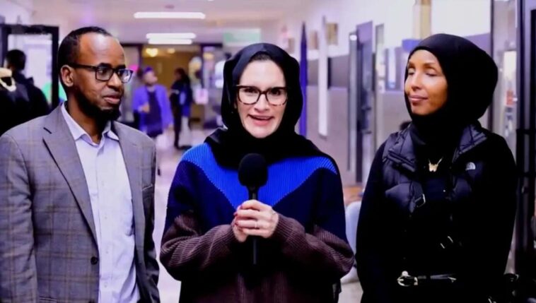 ‘conservatives-want-women-in-handmaid’s-tale-outfits,’-declares-liberal-wearing-hijab