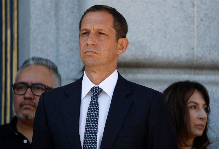 san-francisco-mayor-sparks-outrage-with-christmas-eve-signing-of-reparations-bill