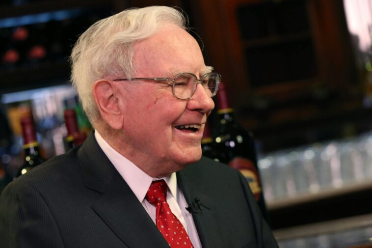 it’s-warren-buffett’s-last-day-on-the-job-after-60-years-as-ceo