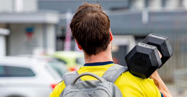 muscles-and-mocktails:-health-and-wellness-gains-buzz-among-young-people-as-more-ditch-alcohol