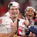 fernando-mendoza,-julian-sayin,-diego-pavia-and-jeremiyah-love-tapped-as-heisman-trophy-finalists