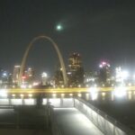 meteor-streaks-over-st.-louis’-iconic-gateway-arch-on-nye:-‘hard-to-beat-that-timing’
