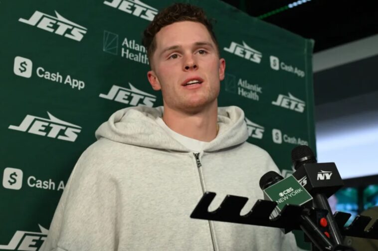 brady-cook-getting-another-chance-to-start-in-jets’-season-finale