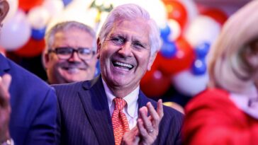 trump-endorses-nassau-county-executive-bruce-blakeman-for-new-york-governor-after-stefanik-exit