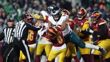 multiple-players-ejected-after-brawl-breaks-out-during-eagles-commanders-game