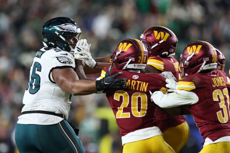 3-players-ejected-after-fight-breaks-out-in-fourth-quarter-of-eagles’-win-over-commanders