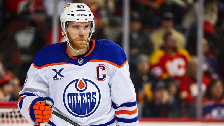 nhl-star-tries-to-explain-bizarre-ketchup-‘phobia’