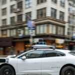 worse-than-(most)-humans:-driverless-waymo-taxi-disrupts-first-responders-at-active-fire-scene