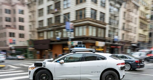 worse-than-(most)-humans:-driverless-waymo-taxi-disrupts-first-responders-at-active-fire-scene