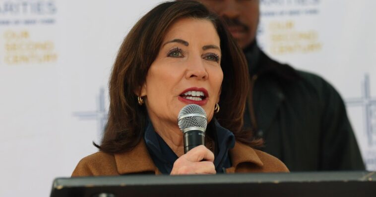 new-york-gov.-kathy-hochul-copies-one-of-trump’s-signature-policies