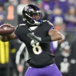 lamar-jackson-set-to-start-for-ravens-in-massive-‘snf’-showdown-against-steelers