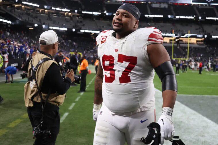 dexter-lawrence-becomes-latest-to-join-giants’-week-18-injury-report-with-illness