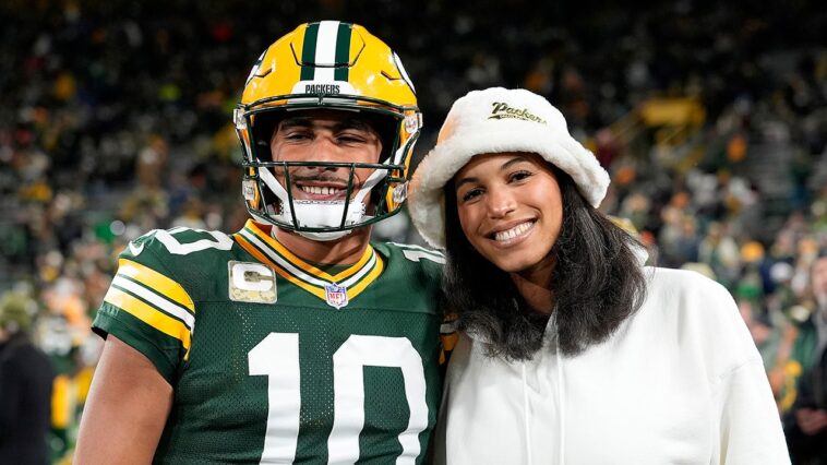 packers-star-quarterback,-wife-announce-they-are-expecting-their-first-child:-‘new-year,-new-addition’