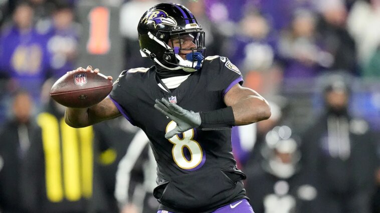 lamar-jackson-confirms-he’ll-start-for-ravens-in-must-win-afc-north-finale-against-steelers