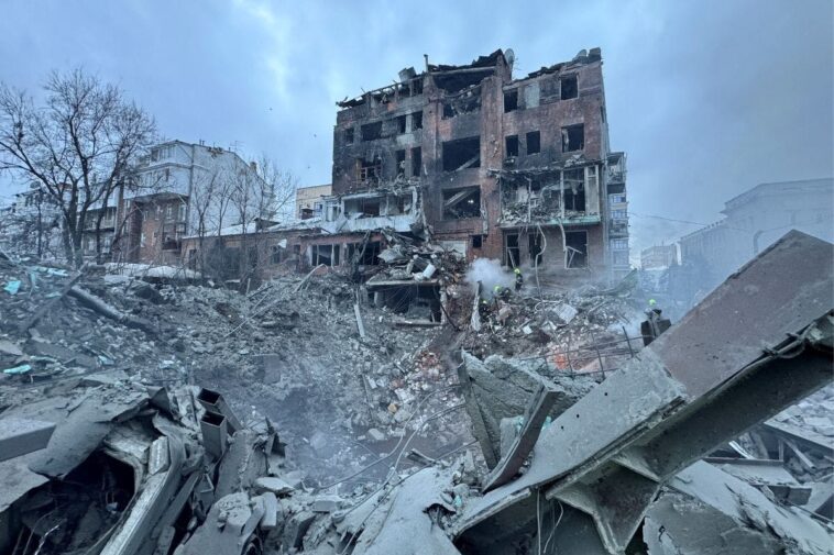 russian-strike-on-ukraine’s-kharkiv-kills-two,-injures-25;-moscow-denies-attack-took-place