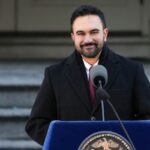 israel-accuses-mamdani-of-throwing-‘antisemitic-gasoline-on-an-open-fire’-with-day-1-executive-orders