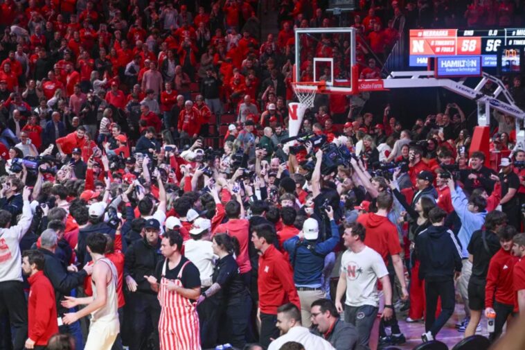 unbeaten-nebraska-actually-wants-fans-to-stop-storming-court