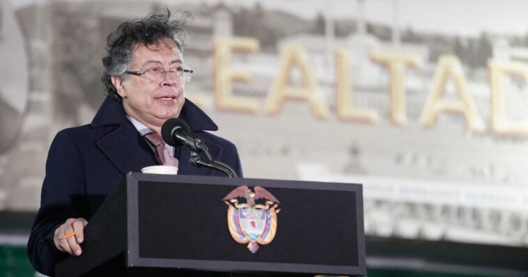 breaking:-after-venezuela-attacks,-allegedly-by-us,-colombian-president-demands-un-meeting